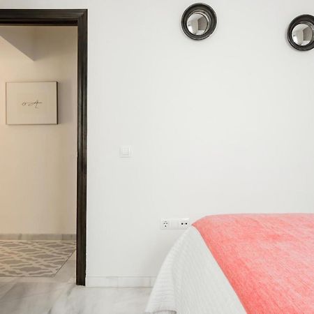 Apartamento Con Solera En El Corazon De Triana Sevilla Exterior foto
