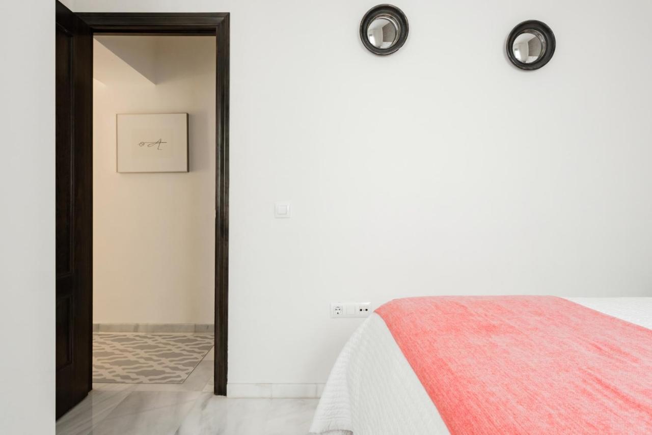 Apartamento Con Solera En El Corazon De Triana Sevilla Exterior foto
